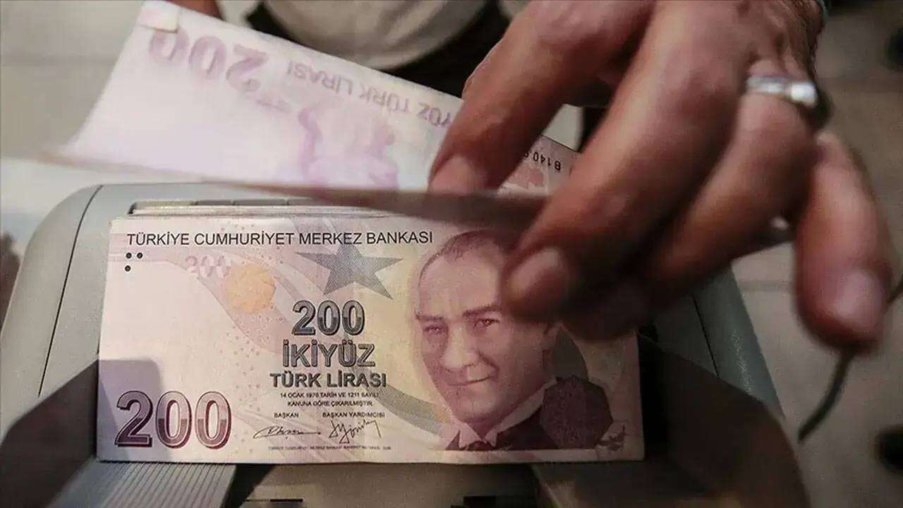 Emekli maaşlarında yeni düzenleme: Cumhurbaşkanı Erdoğan talimatı verdi, 65 yaş üstüne daha fazla zam! 8
